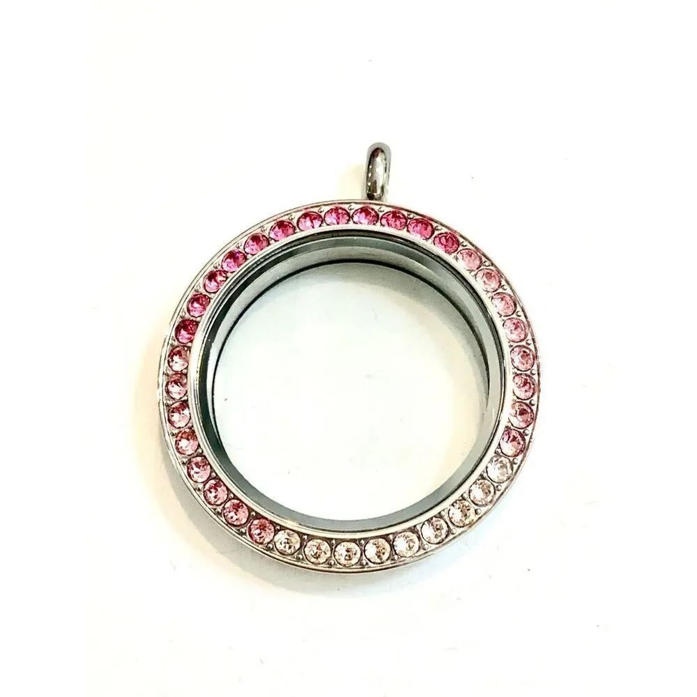 Pink Ombré Round Silver Locket #origami owl #breast cancer #valentine